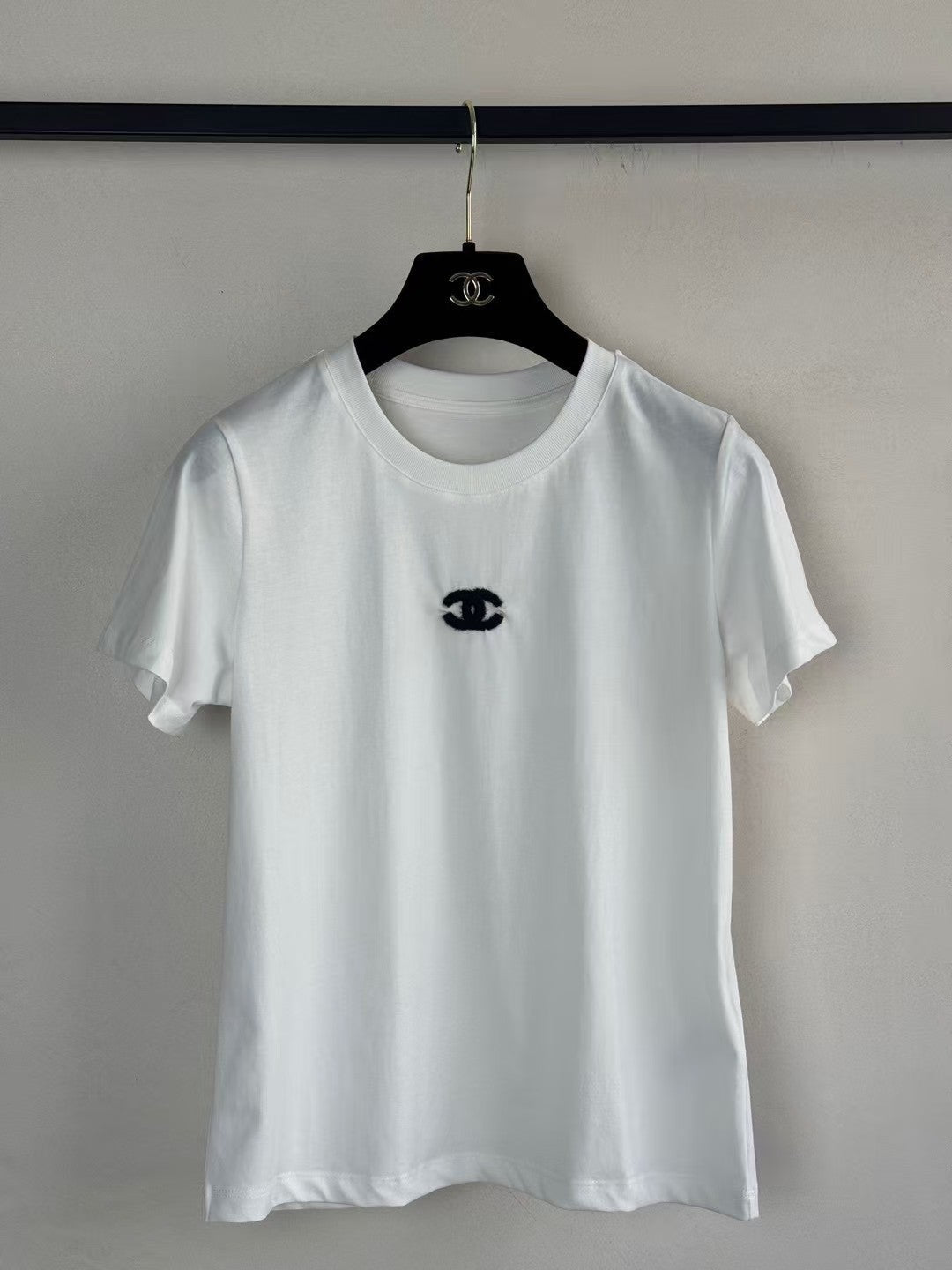 Three-dimensional embroidered Double  velvet T-shirt