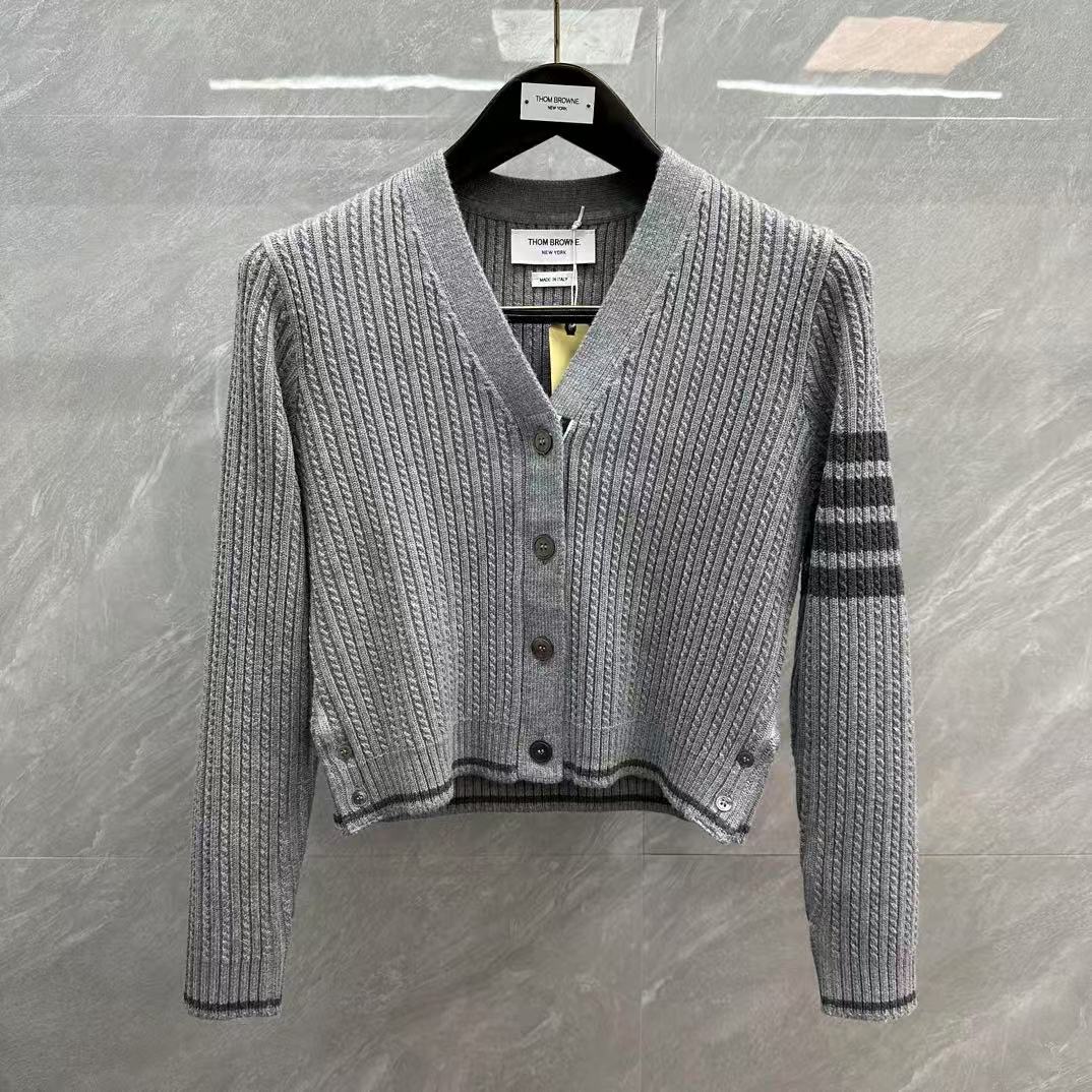 Jacquard-Kapuzenpullover aus Mohair mit Buchstaben „Love“