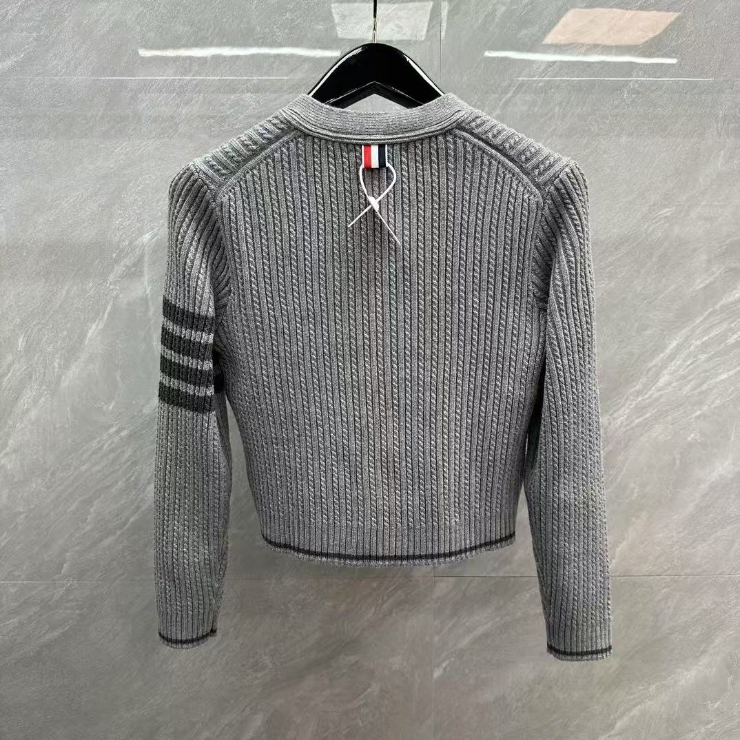 Jacquard-Kapuzenpullover aus Mohair mit Buchstaben „Love“