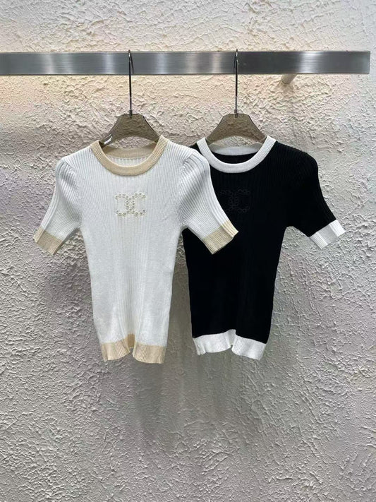 Hochelastischer, farbblockierter Rundhalsausschnitt mit kurzen Ärmeln