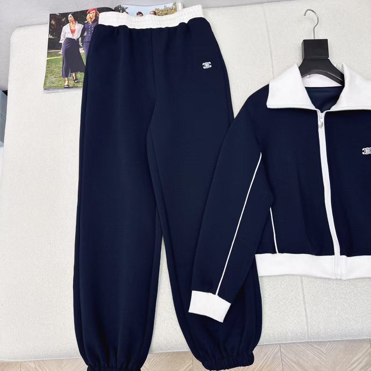 Ensemble de broderie en fil contrasté