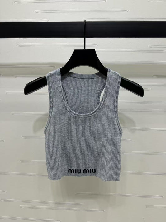 short knitted vest