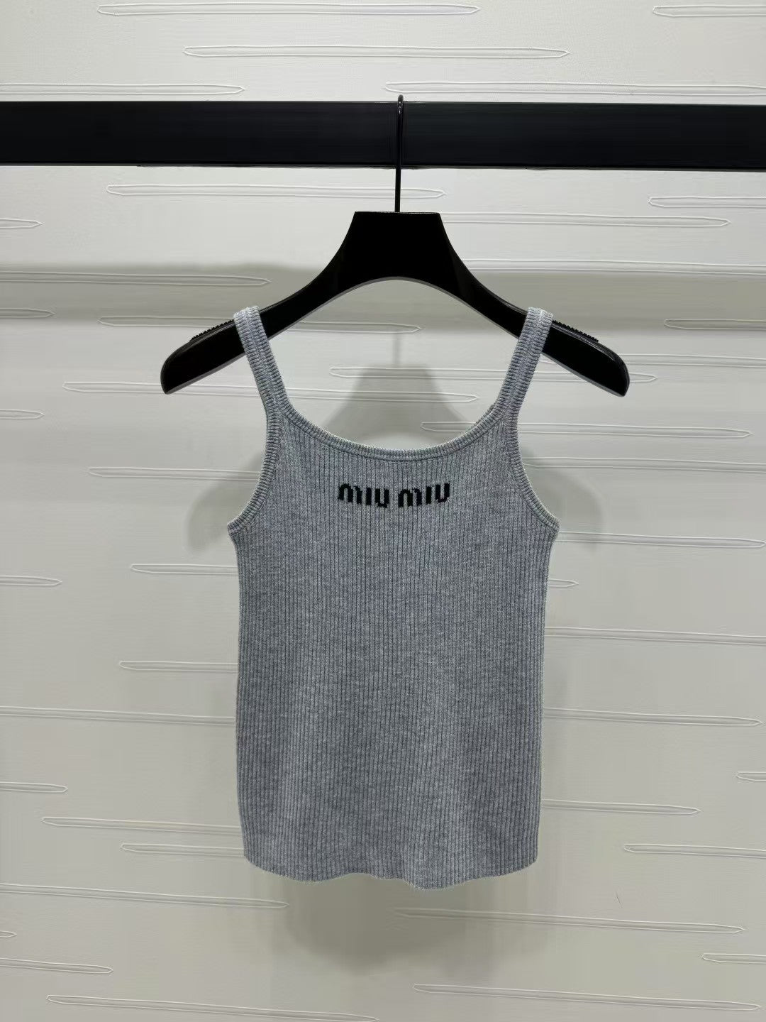 gilet en tricot camisole