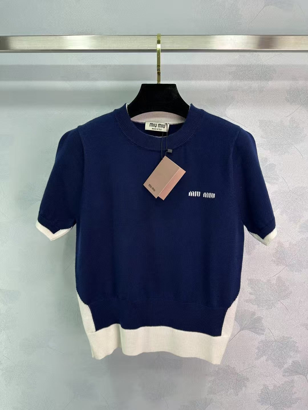 Strick-Kurzarmpullover im neuen Stil für den frühen Frühling