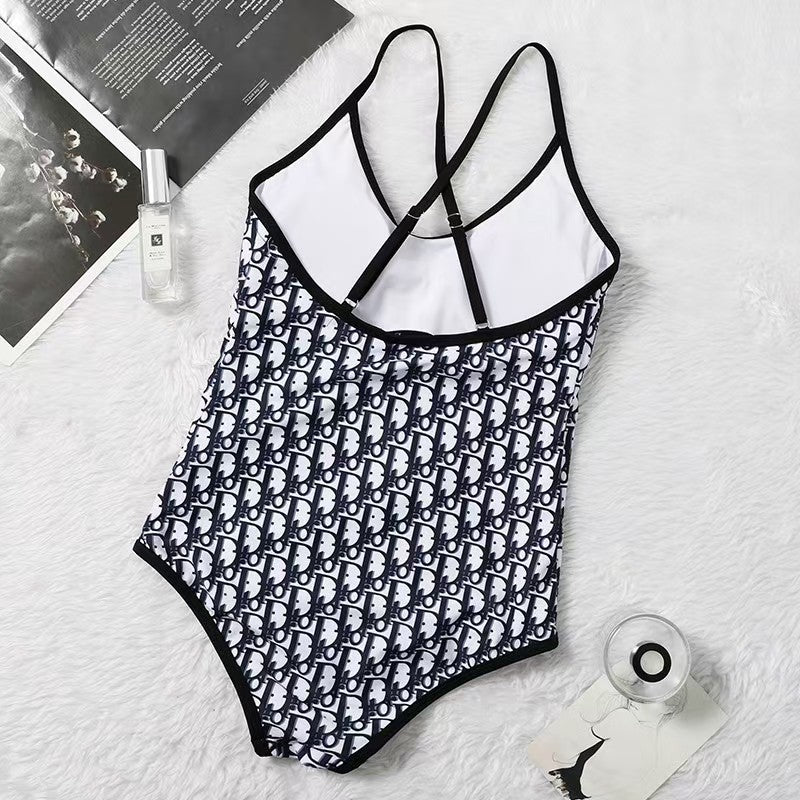 Neckholder-Badeanzug