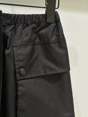 black pocket skirt