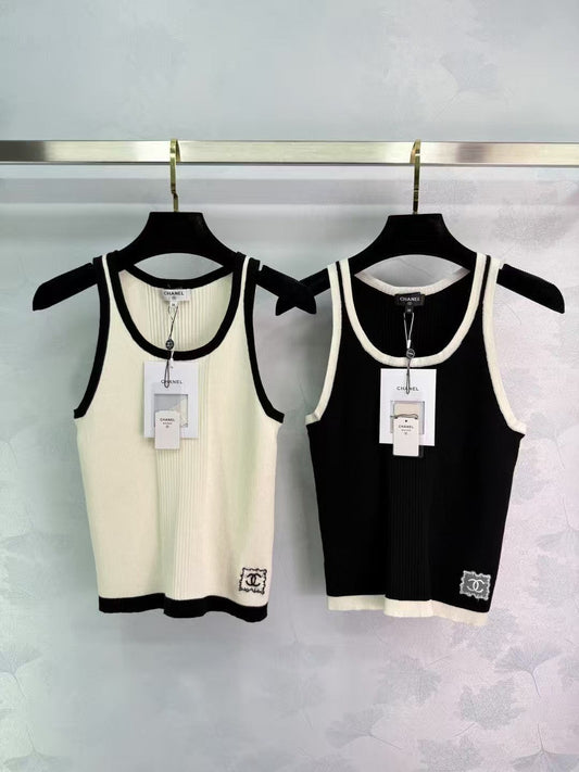 Gilet tricoté couleur panda