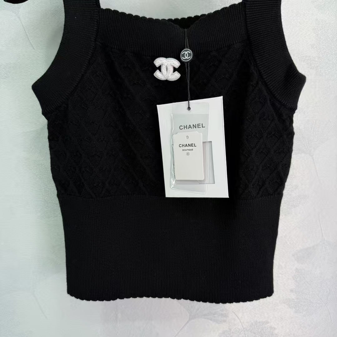 Neue Strickweste für Frühling und Sommer