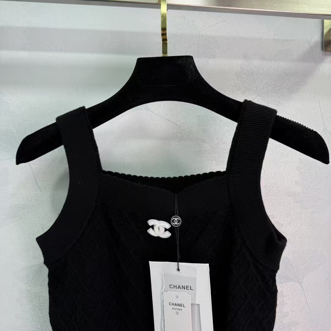 Neue Strickweste für Frühling und Sommer