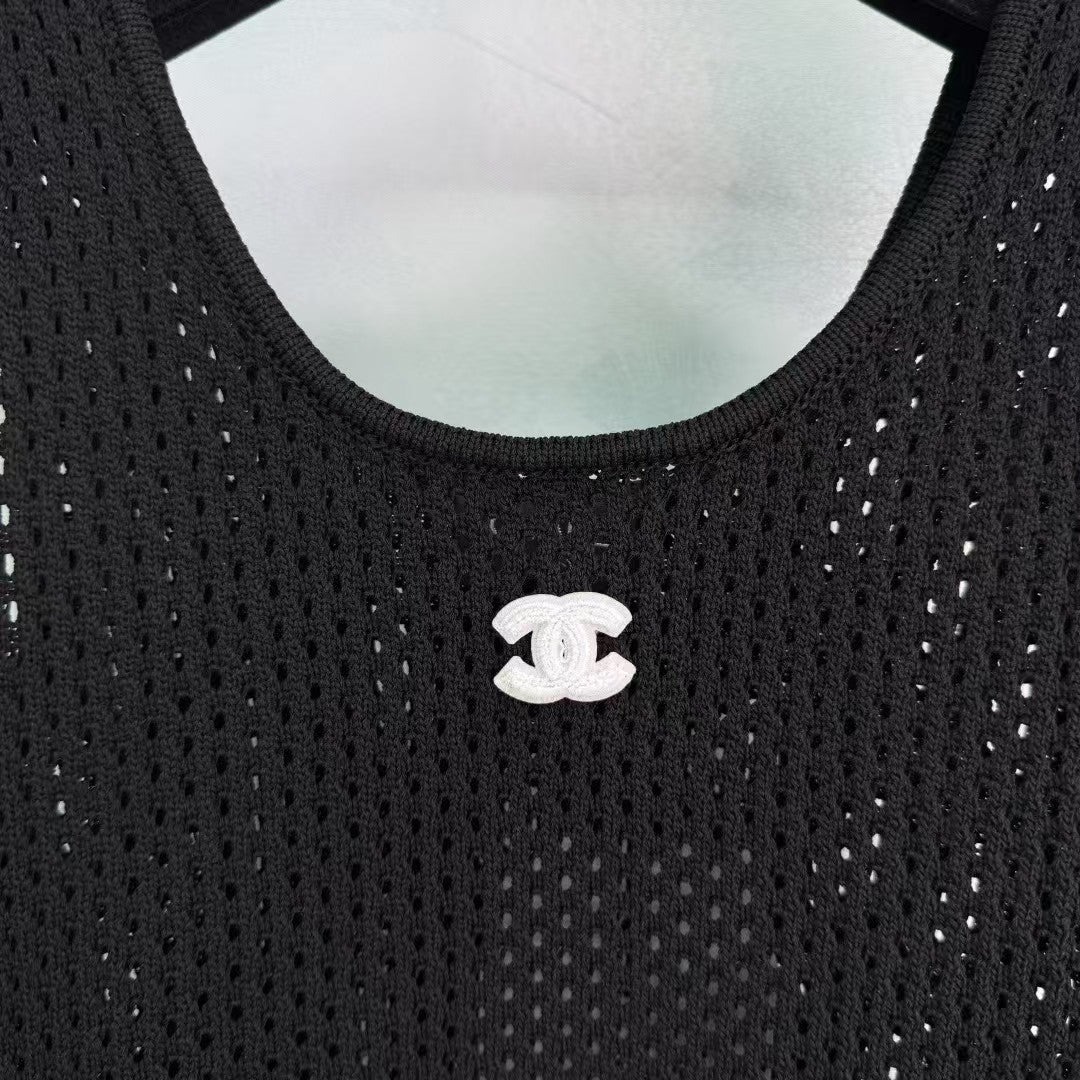 Strickweste mit Logo-Schriftzug