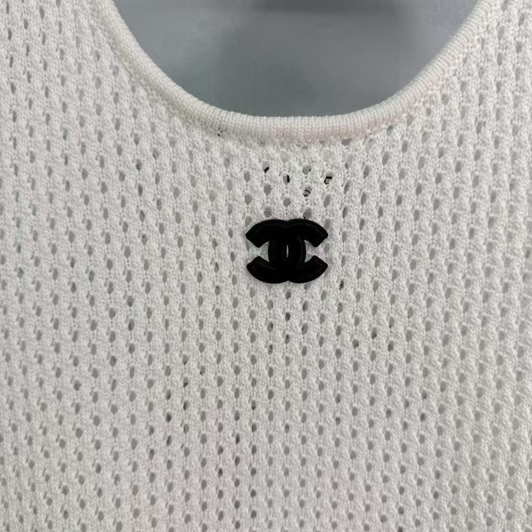 Strickweste mit Logo-Schriftzug