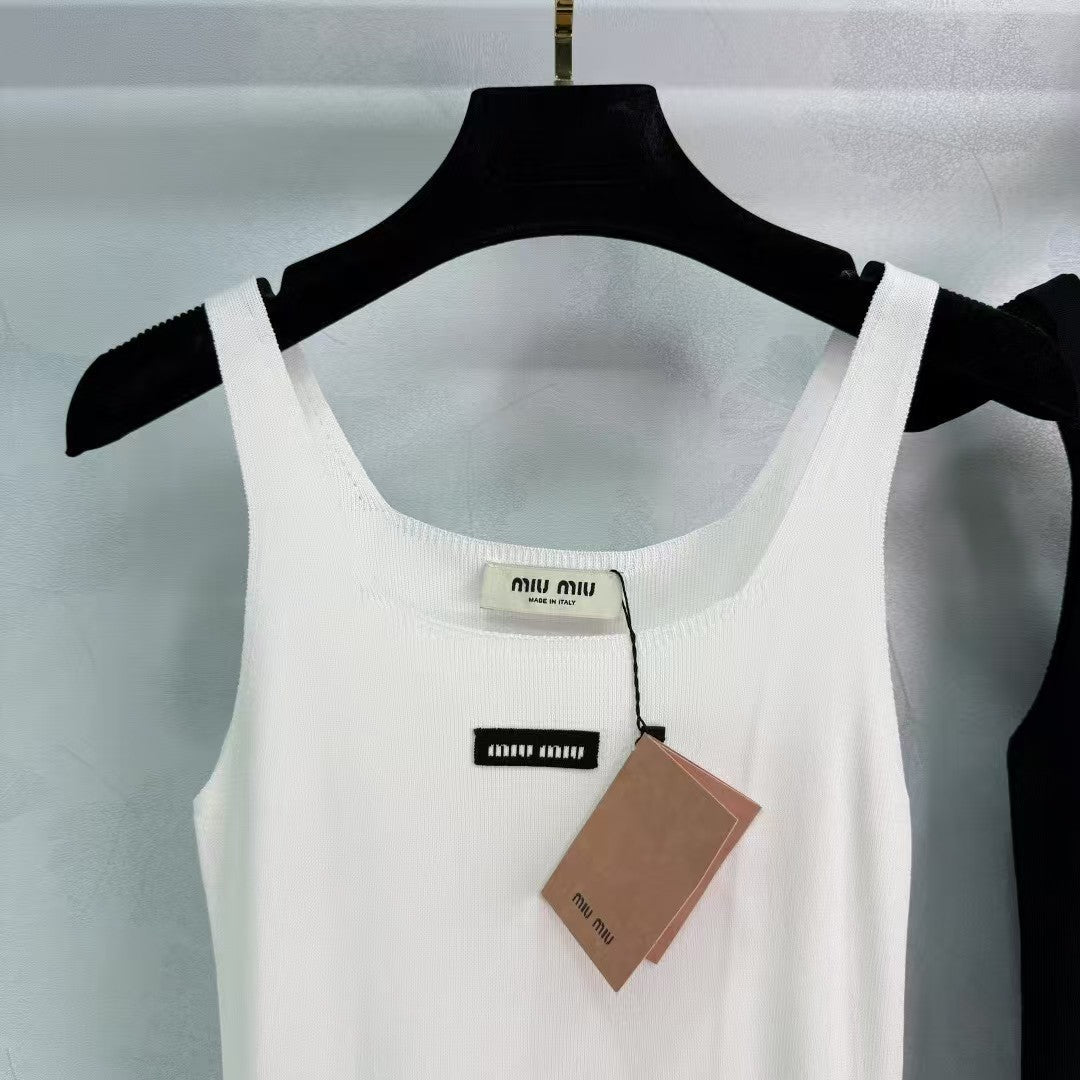 Gilet en tricot jacquard contrasté