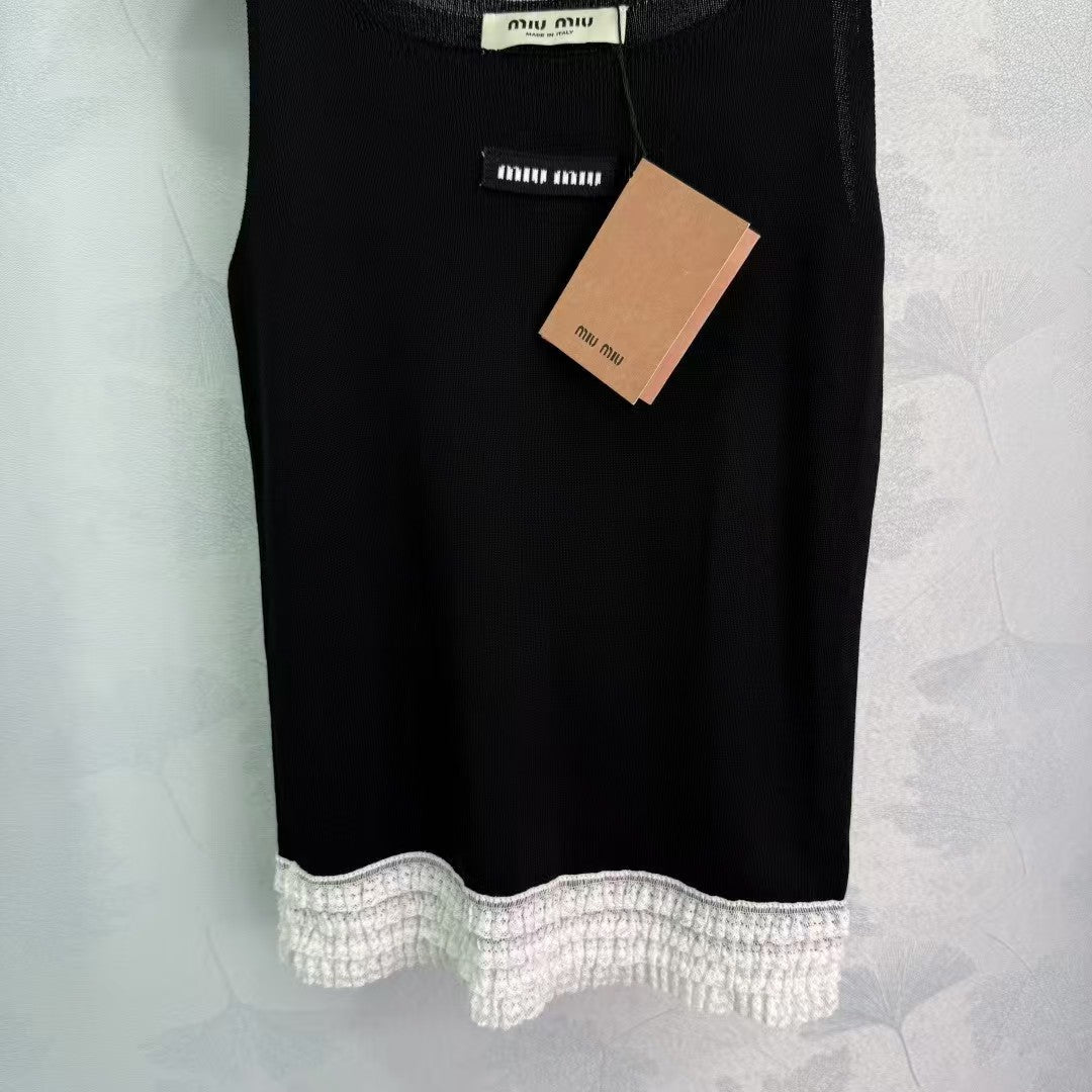 Gilet en tricot jacquard contrasté