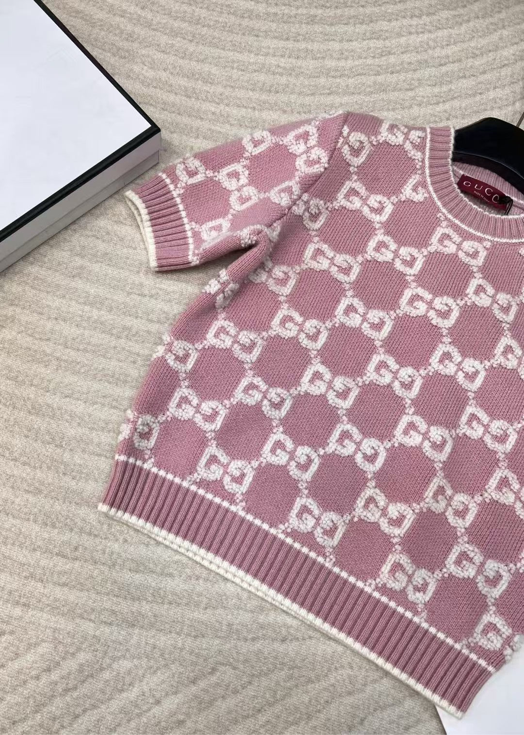 Pull en laine tricoté jacquard classique à col rond et manches courtes