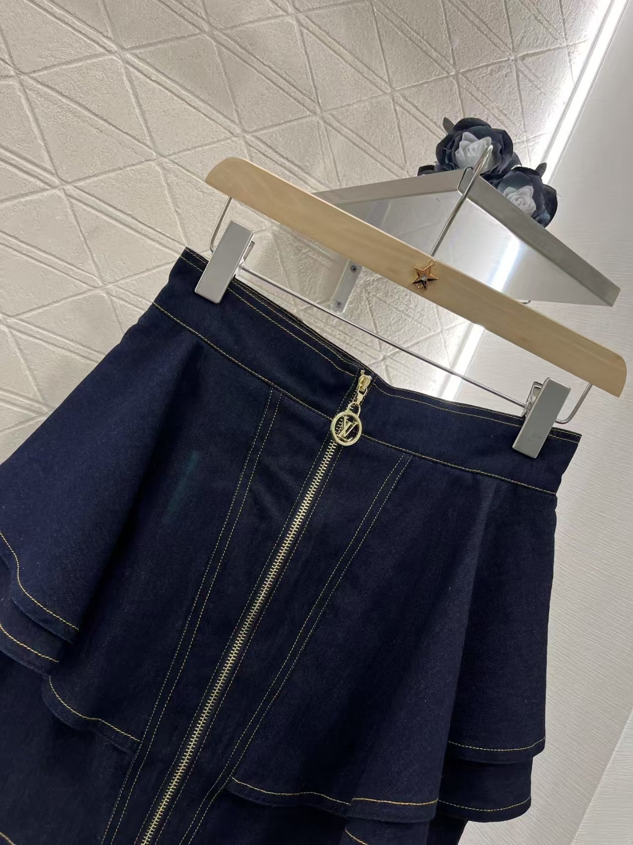 Jupe droite à volants en jean