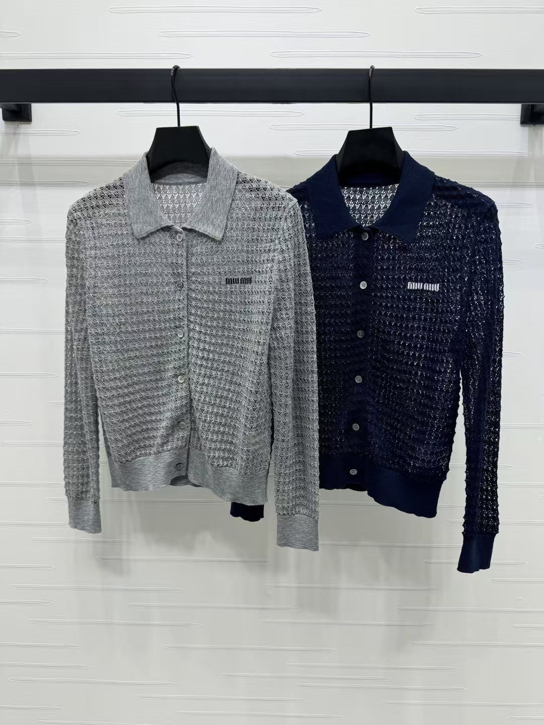 Hohles Polo-Strick-Langarmshirt