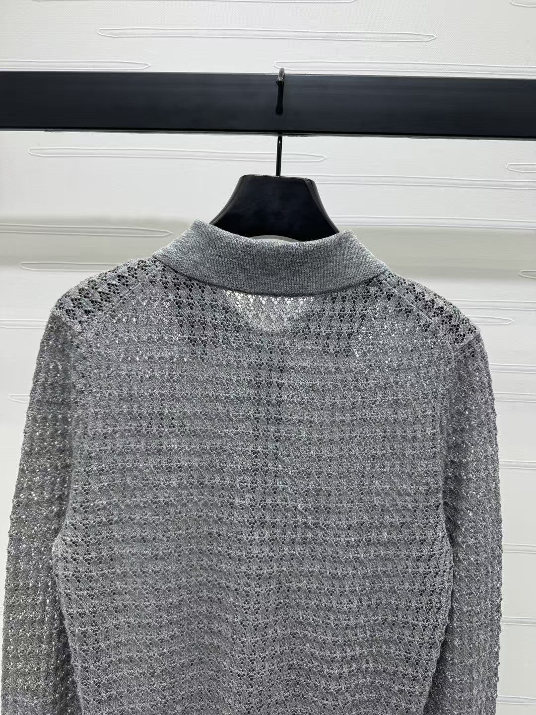 Hohles Polo-Strick-Langarmshirt