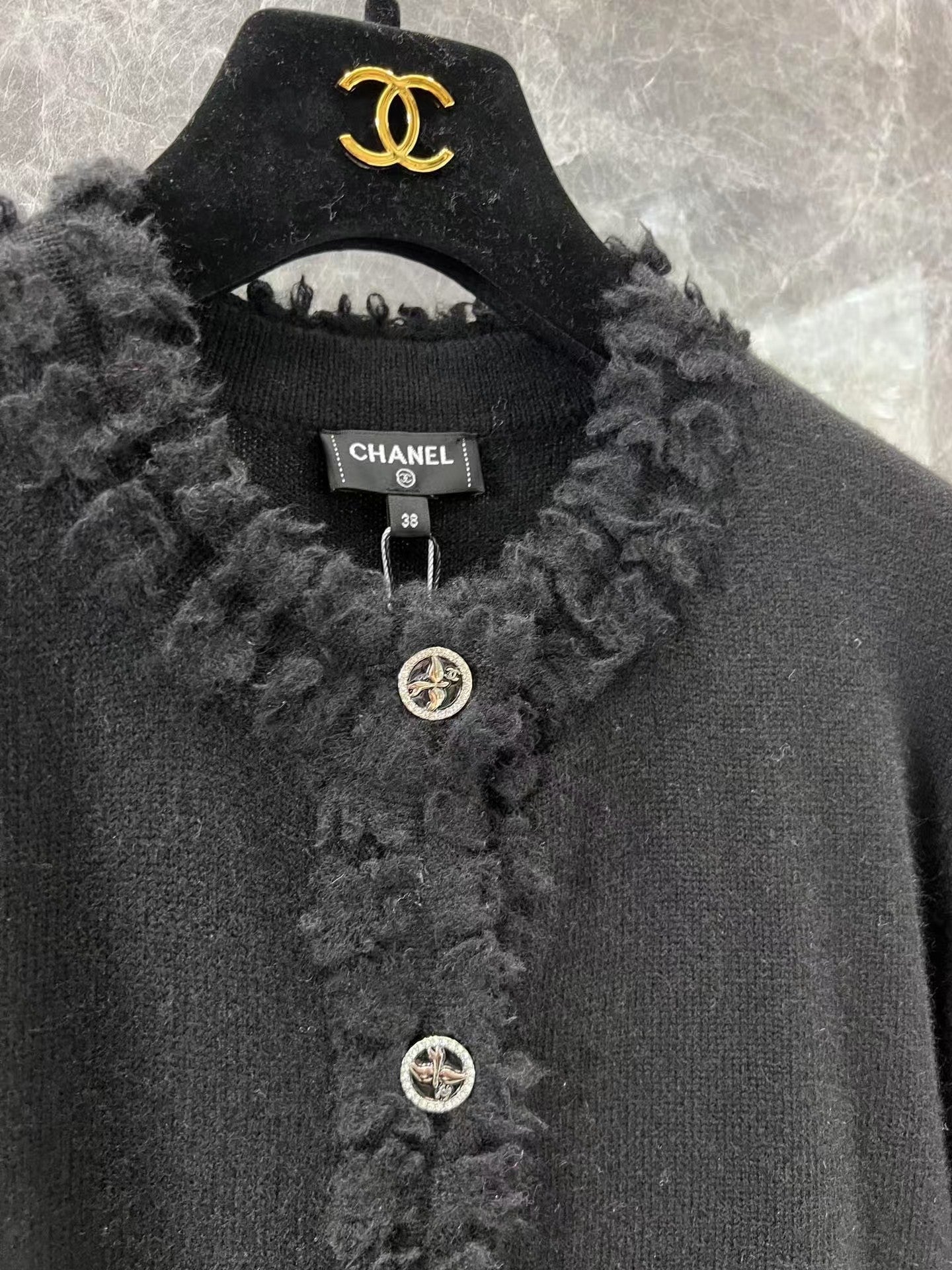 Einreihiger Cardigan aus Spitzenstrick