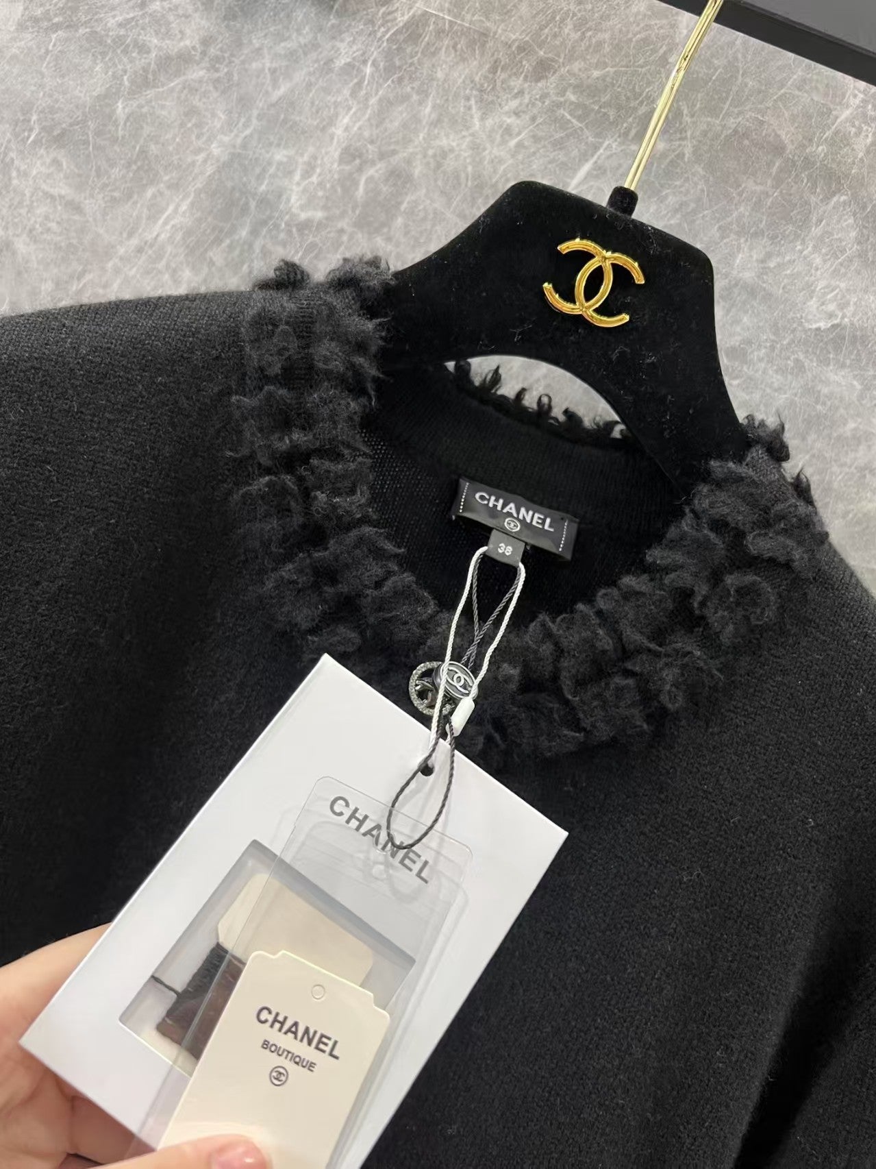 Einreihiger Cardigan aus Spitzenstrick