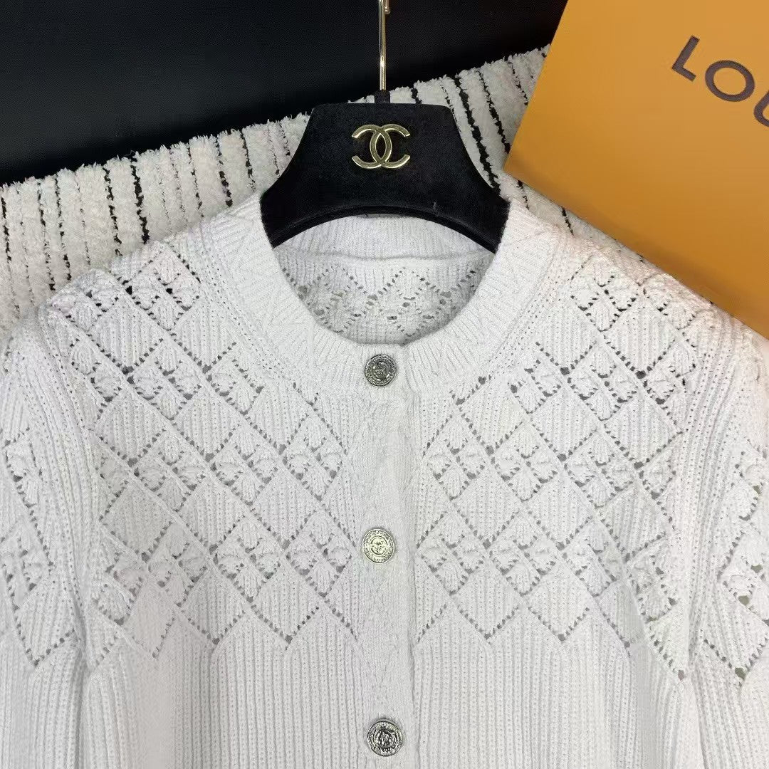 Durchbrochene Strickjacke