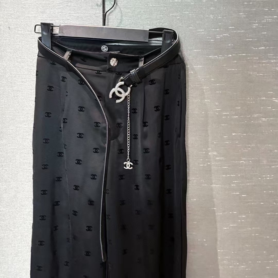 Trainingshose mit geradem Bein und beflocktem Logo