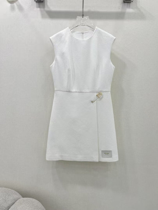 25 New Style Safety Pin Sleeveless Dress