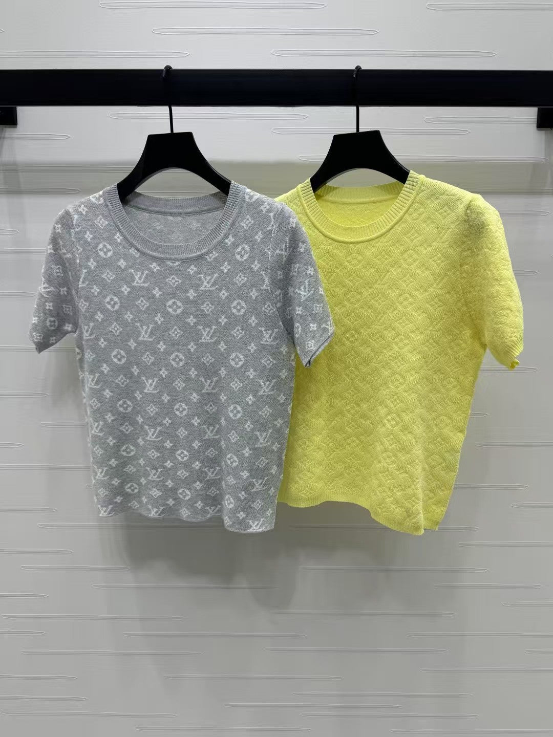 Monogram logo knitted short sleeves