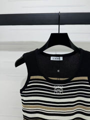 25 Spring/Summer U-neck striped knitted vest