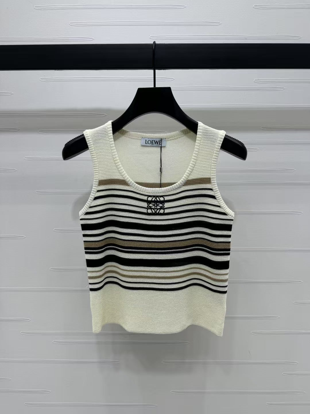 Gilet tricoté rayé à col en U printemps/été 25