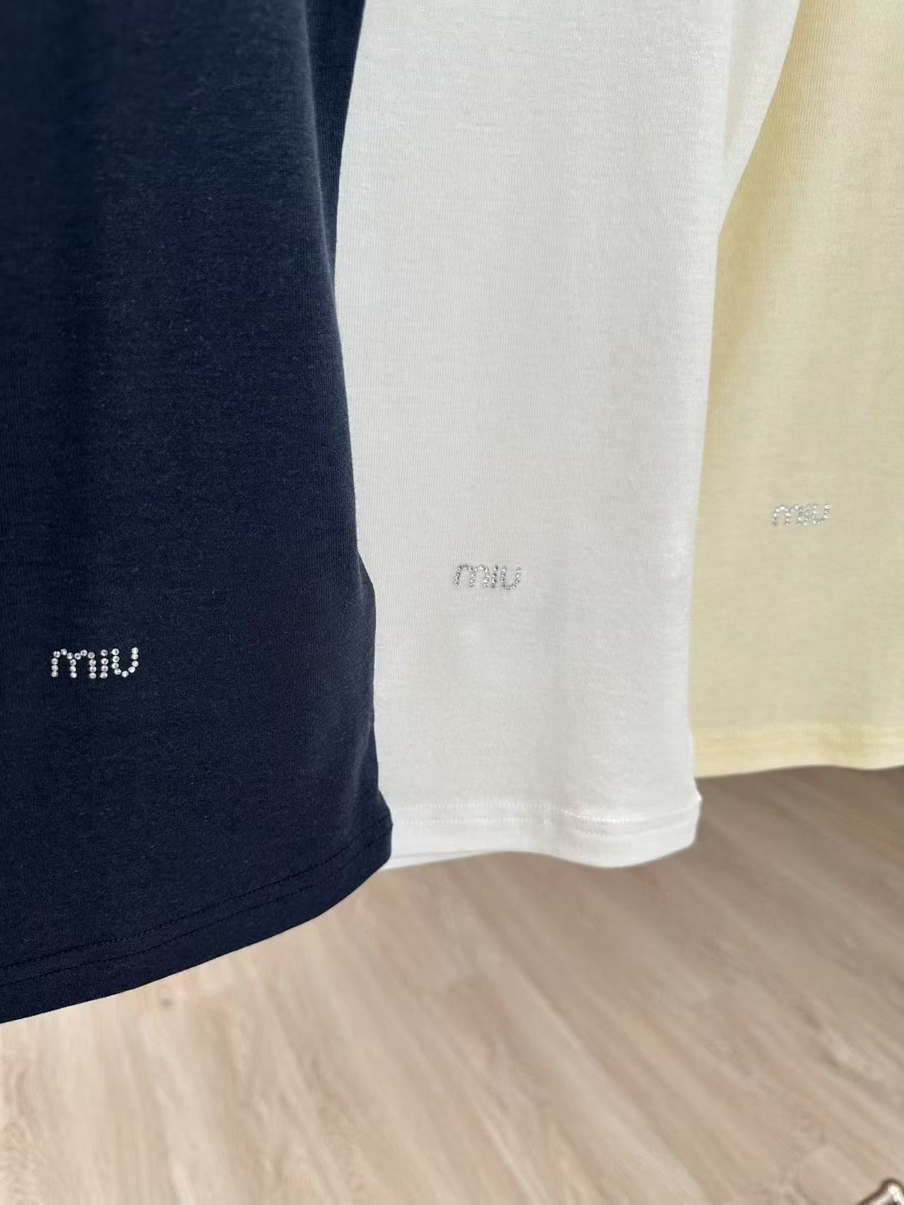 25 nouveaux modèles à manches courtes