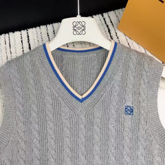 Spring and summer new v-neck embroidered knitted vest