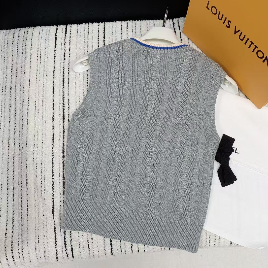 Frühling und Sommer neue bestickte Strickweste mit V-Ausschnitt