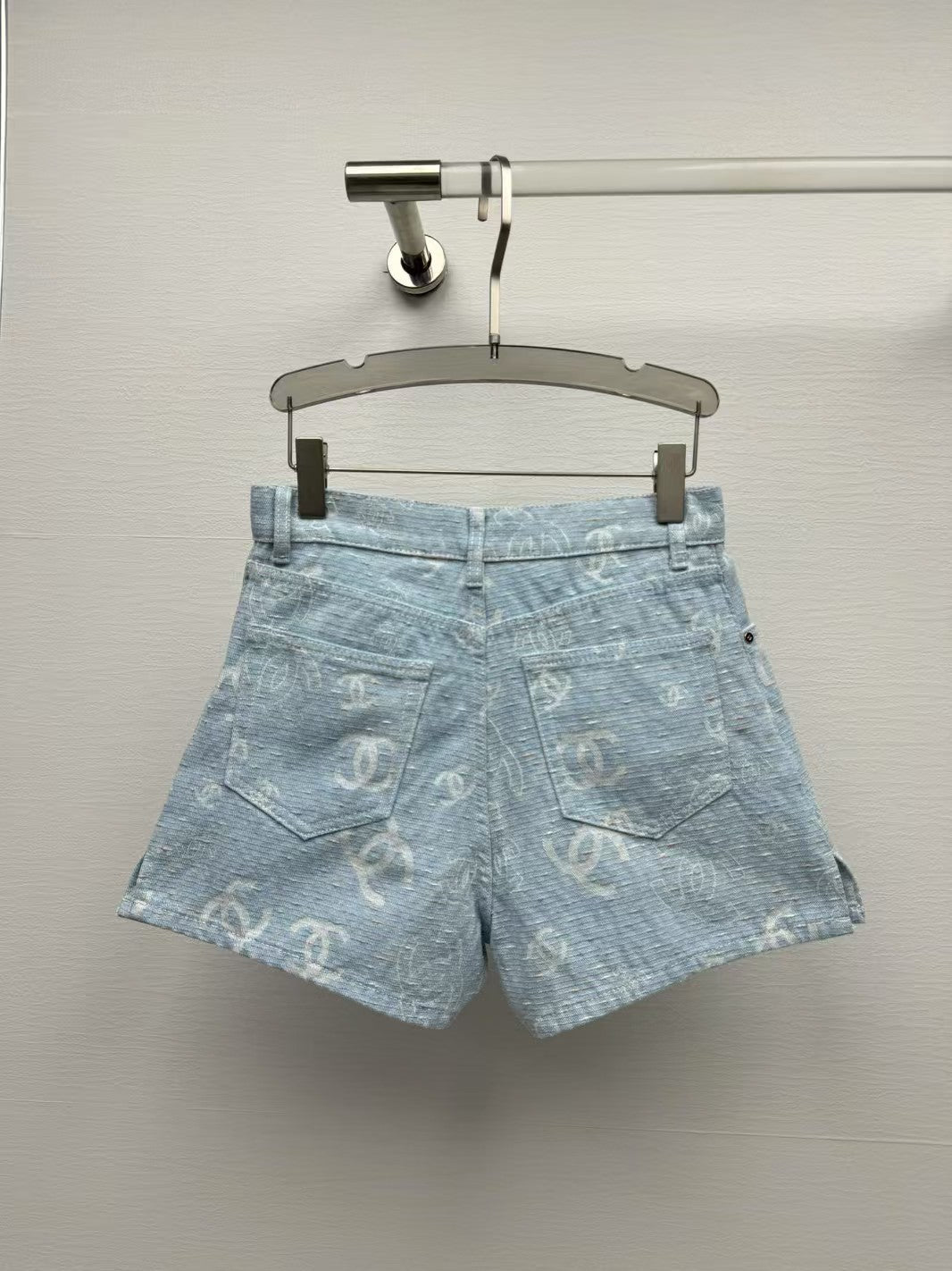 Short en jean à imprimé jacquard 25ss