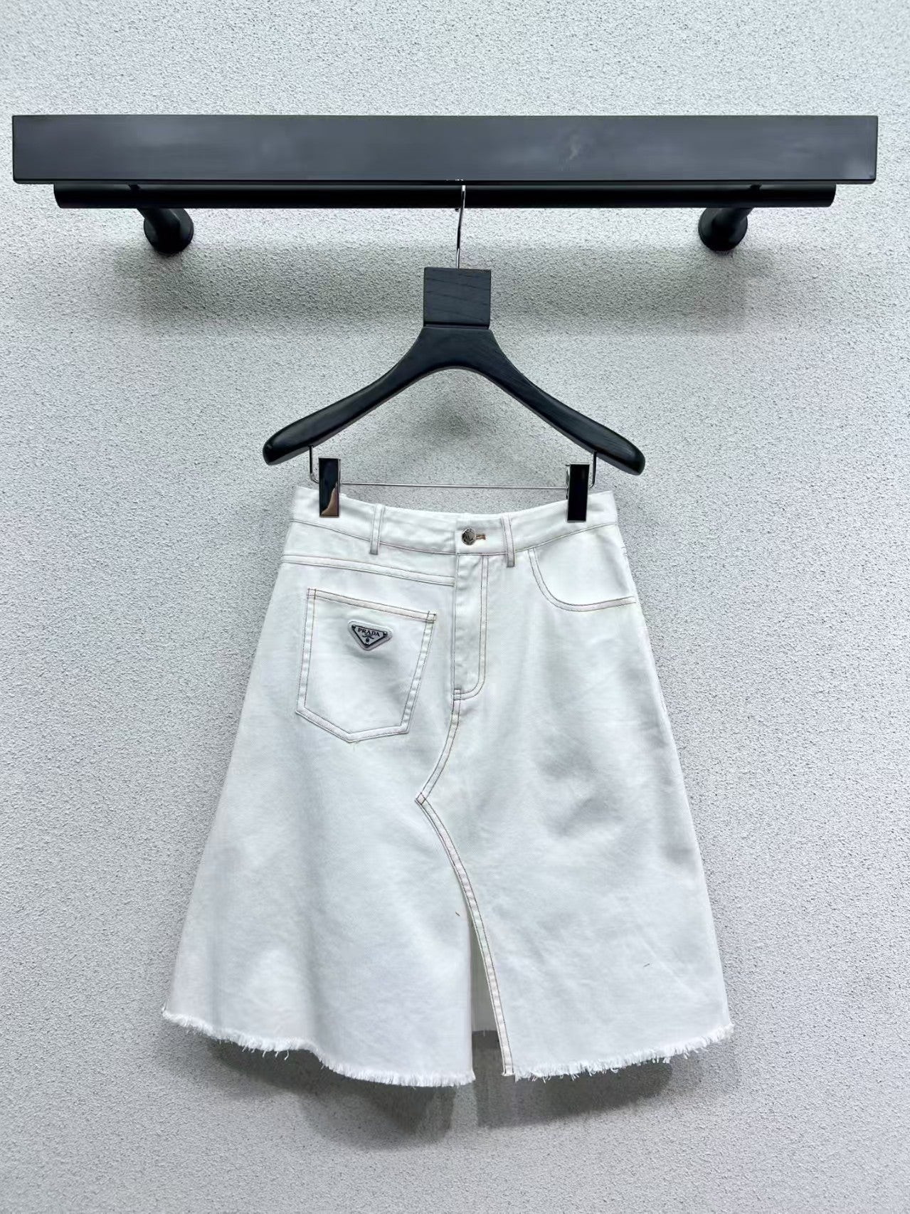 Jupe en jean fendue 25SS