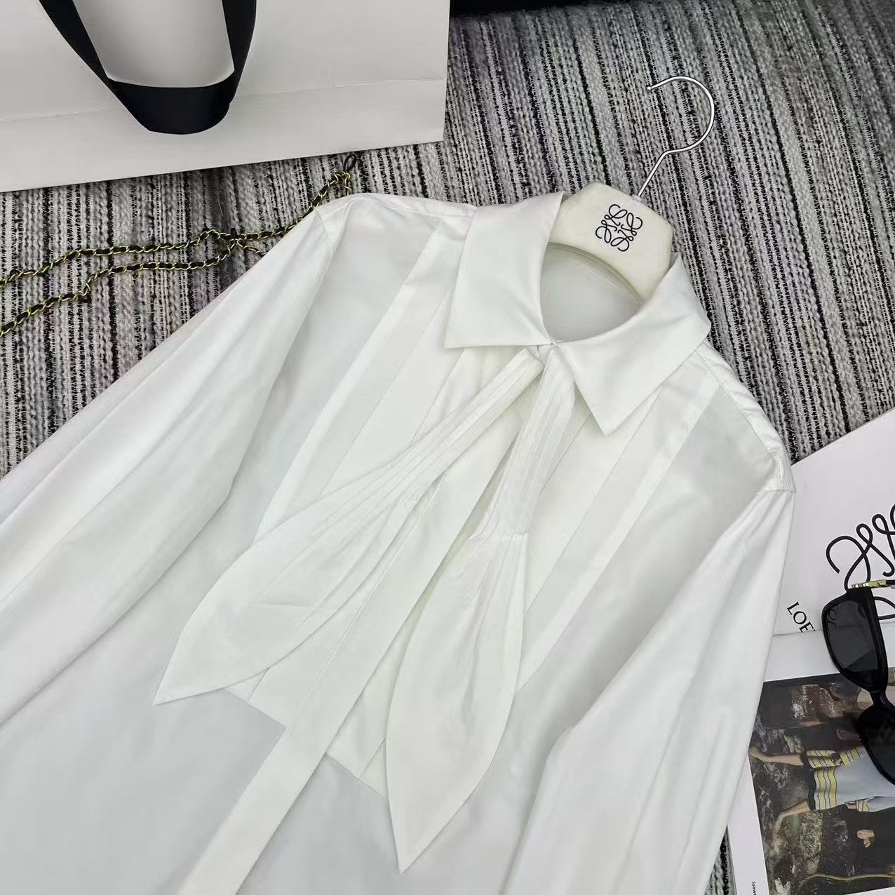 Haut à revers pliés de début de printemps 25