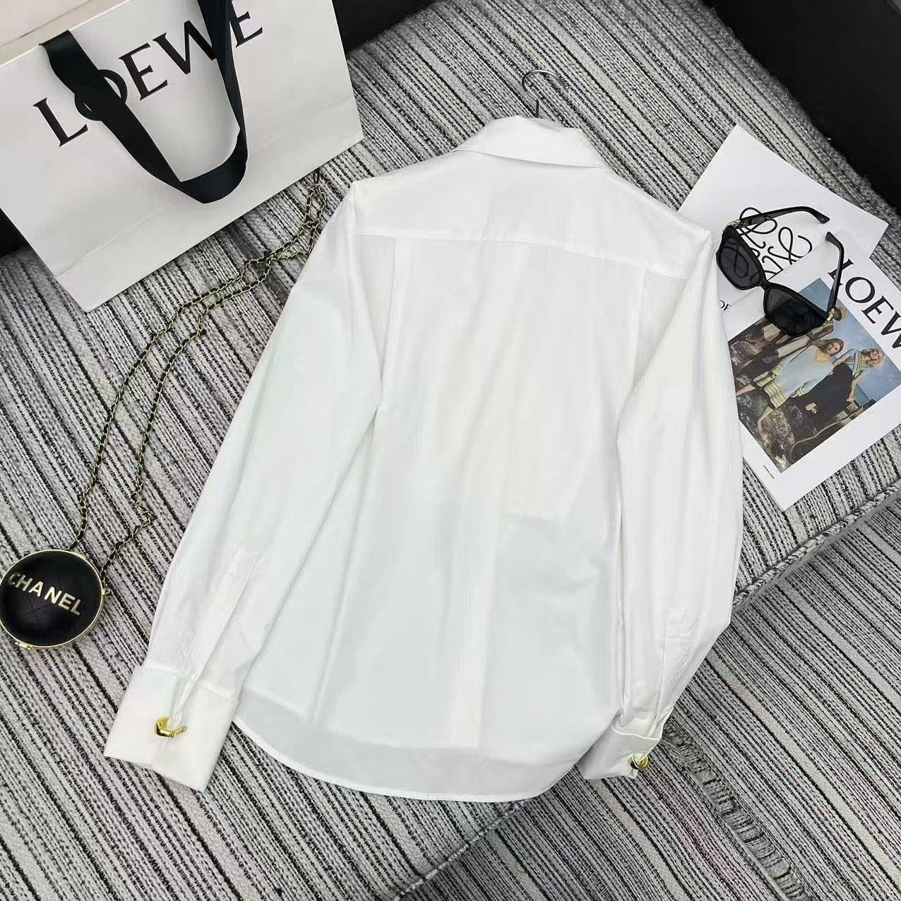 Haut à revers pliés de début de printemps 25