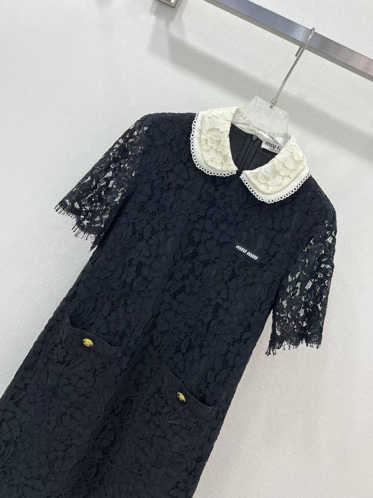 Robe en dentelle fleurie hydrosoluble de début de printemps (25 pièces)