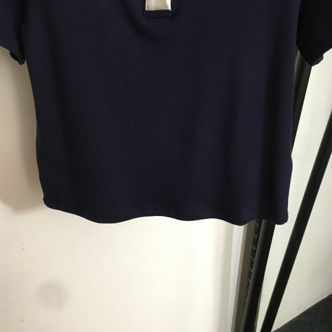 25 nouveaux logos simples brodés, manches courtes à revers en dentelle assorties