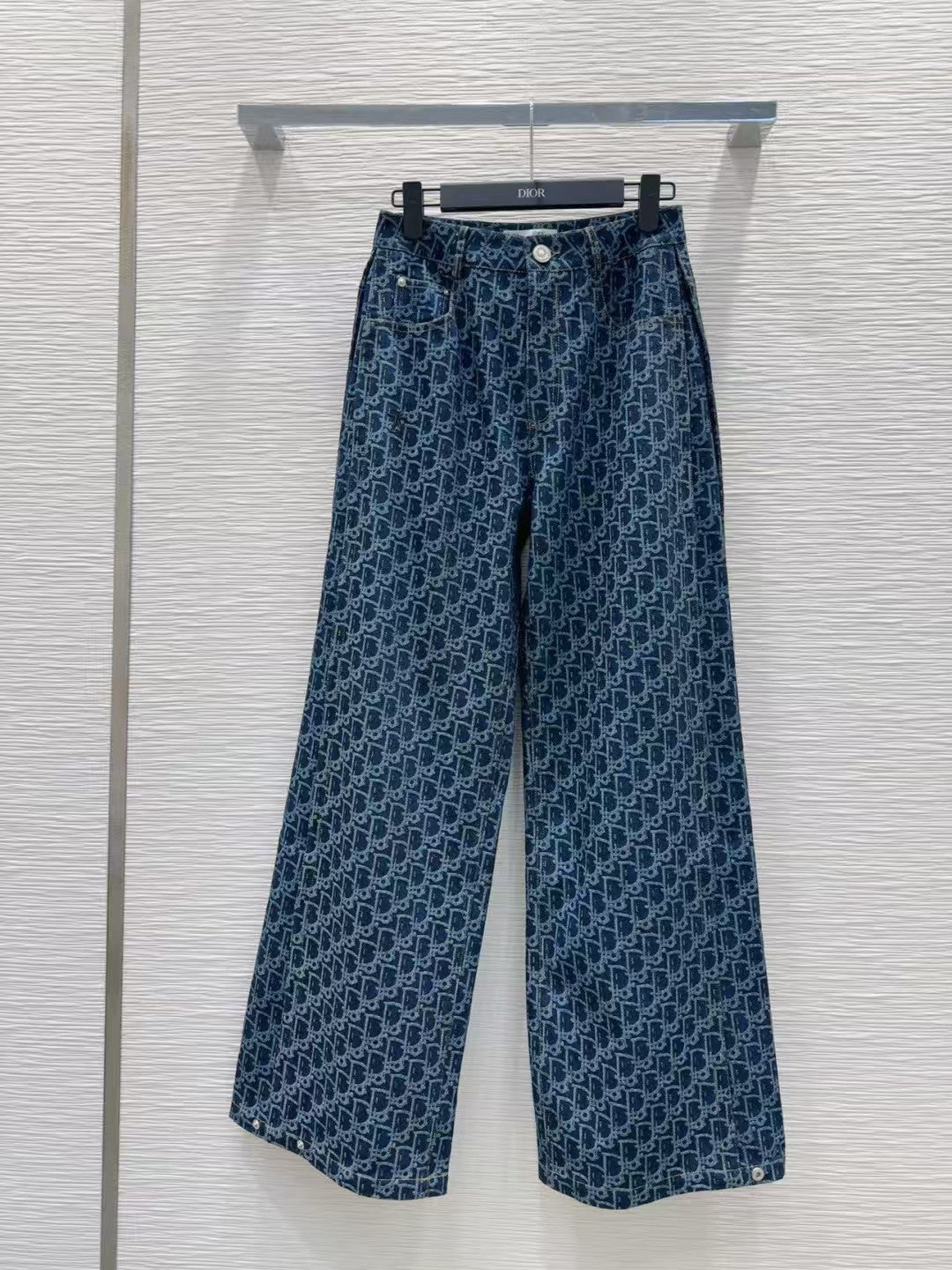 Jupe en jean super tendance 25SS