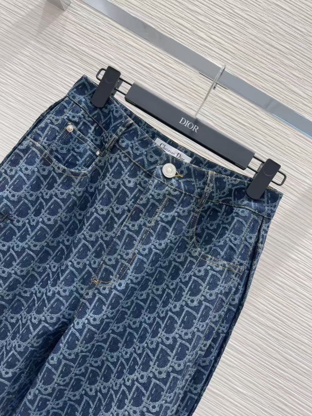Jupe en jean super tendance 25SS