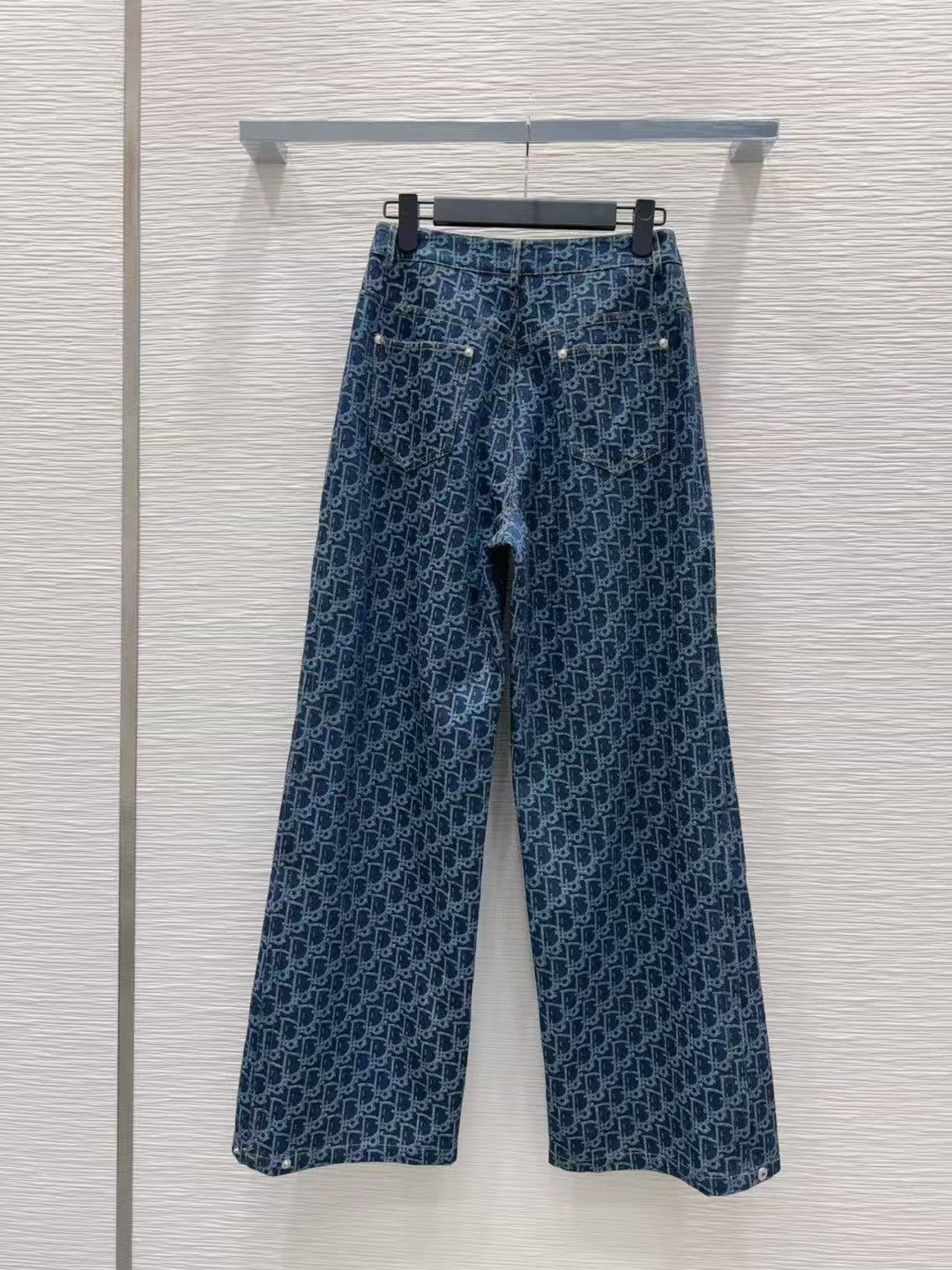 Jupe en jean super tendance 25SS