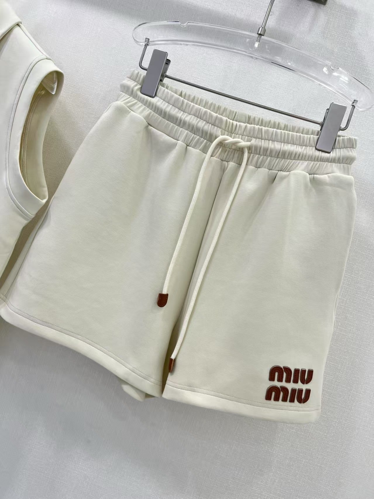 Ensemble de décoration d'étiquettes en cuir de lettres classiques