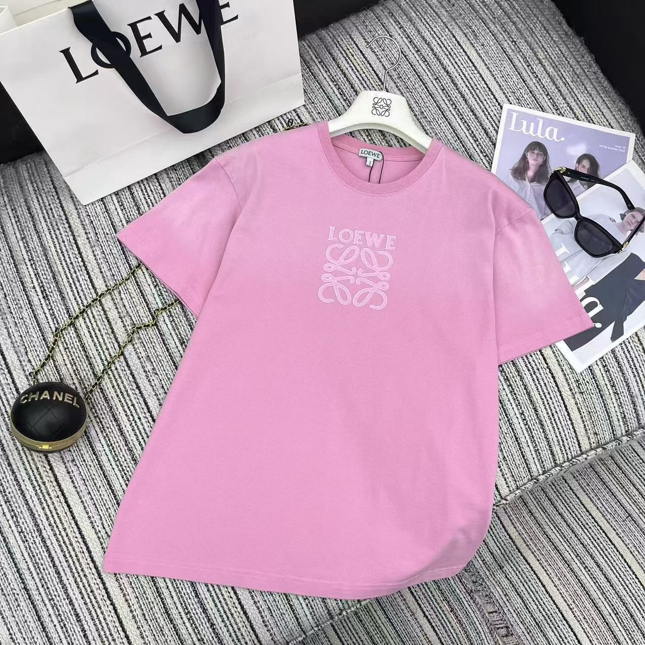 Kurzärmliges T-Shirt mit Rundhalsausschnitt und Logo-Stickerei