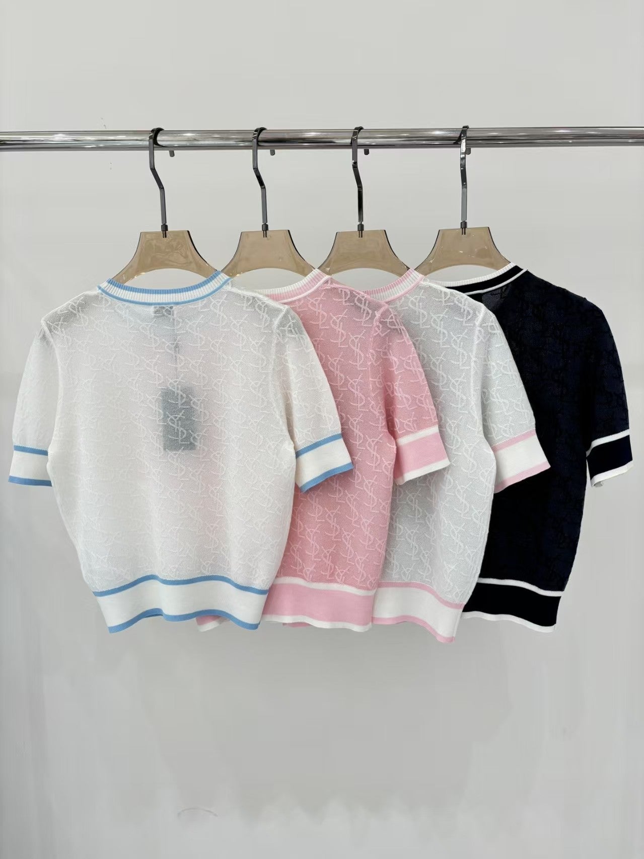 T-shirt tricoté à imprimé jacquard avec logo 25 lettres