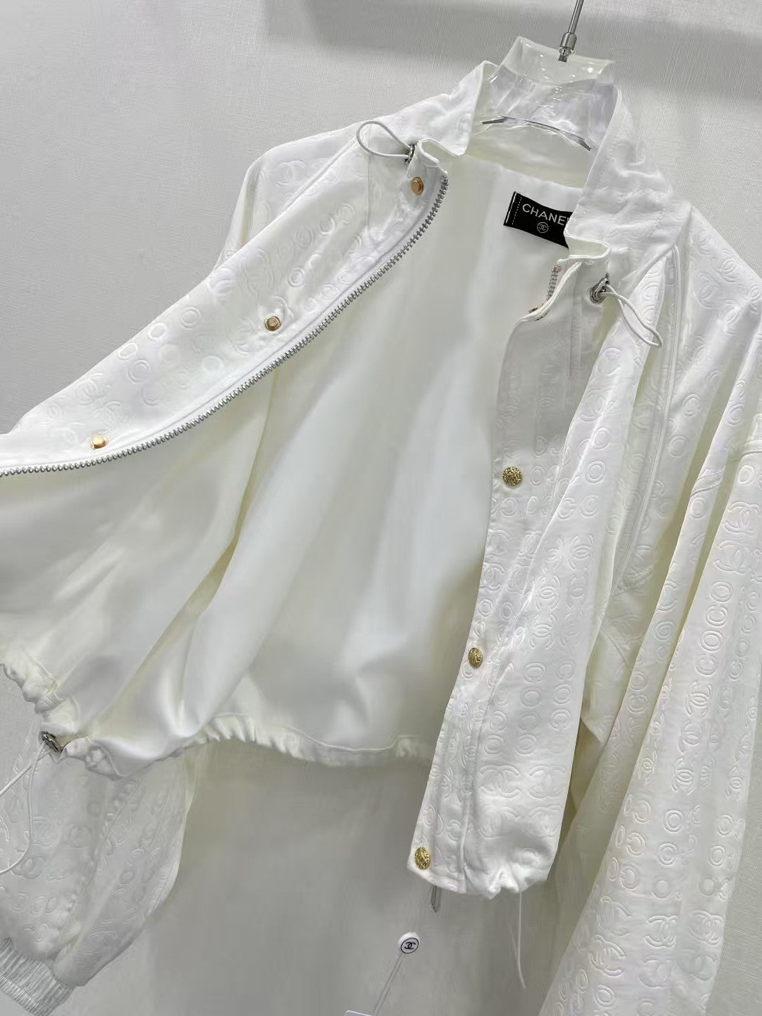 25 nouvelles vestes de protection solaire