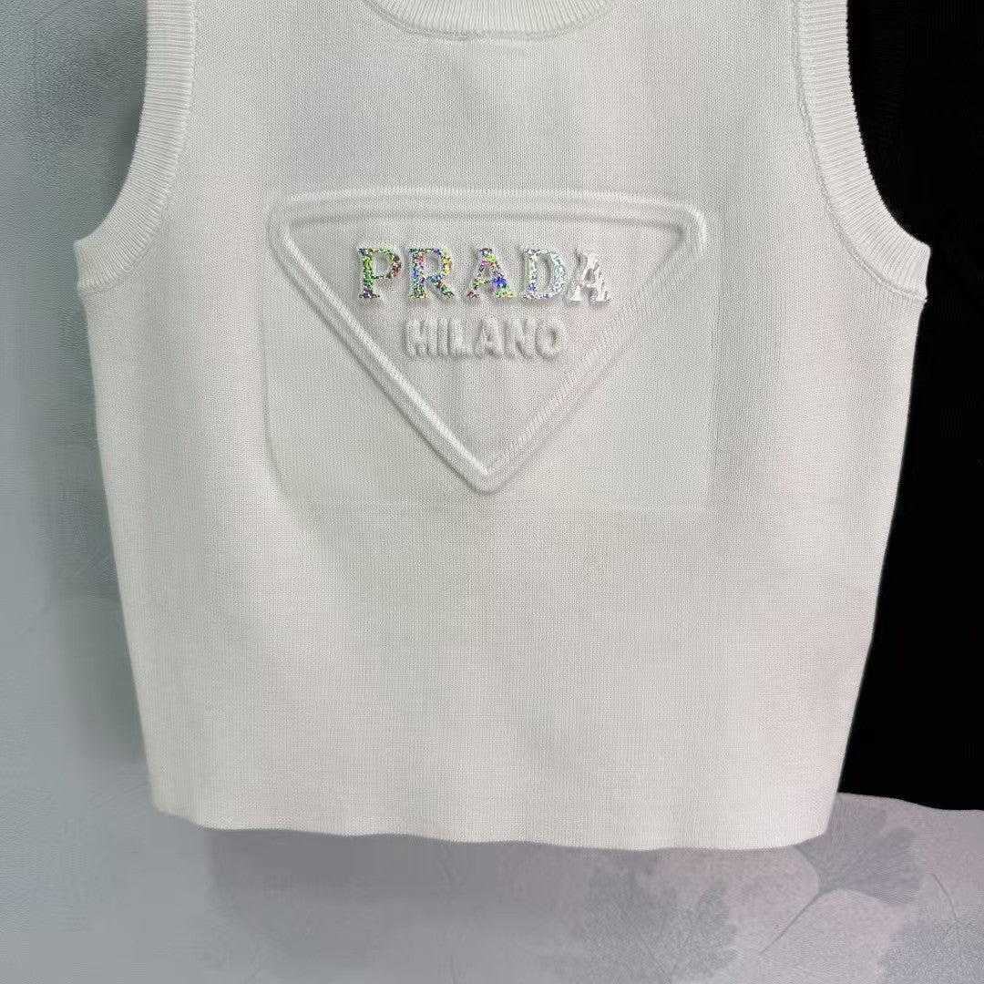 Strick-Westentop mit Rundhalsausschnitt