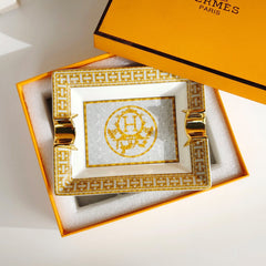 Classic luxury antique porcelain ashtray