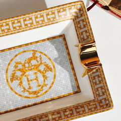 Classic luxury antique porcelain ashtray