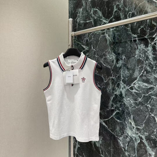 Gilet boutonné à revers brodé