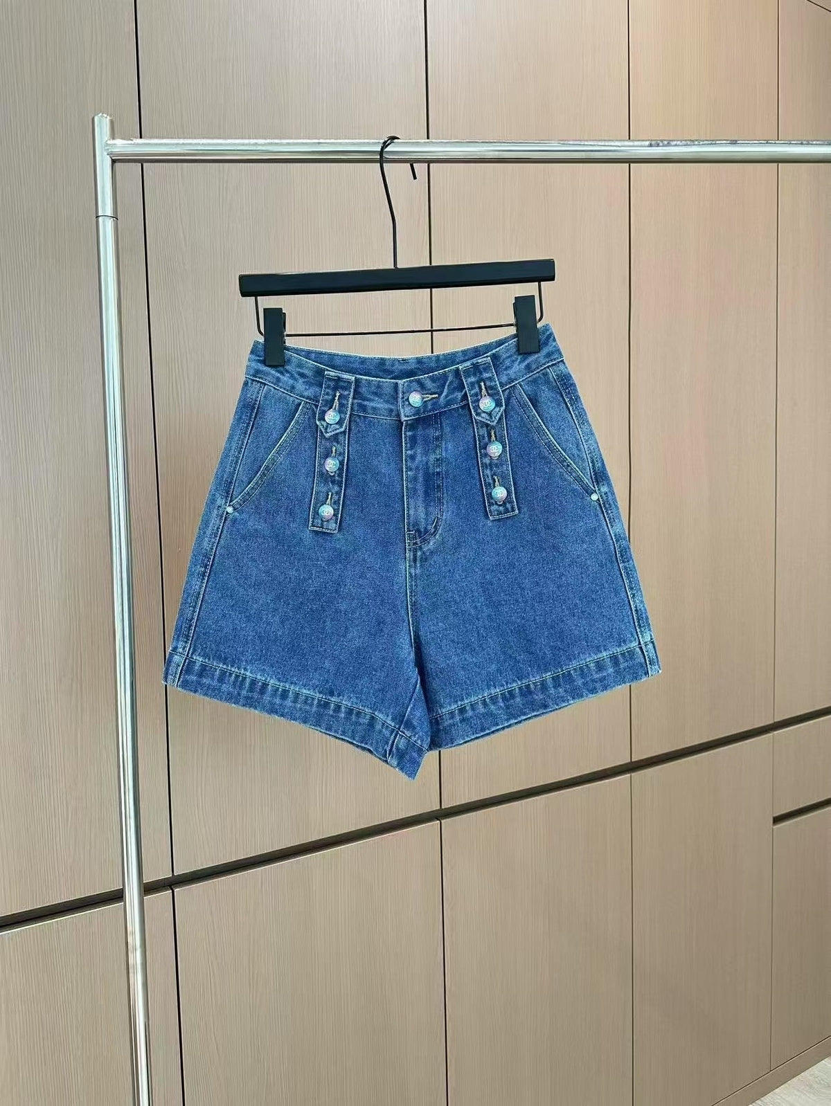 Short en jean boutonné très résistant